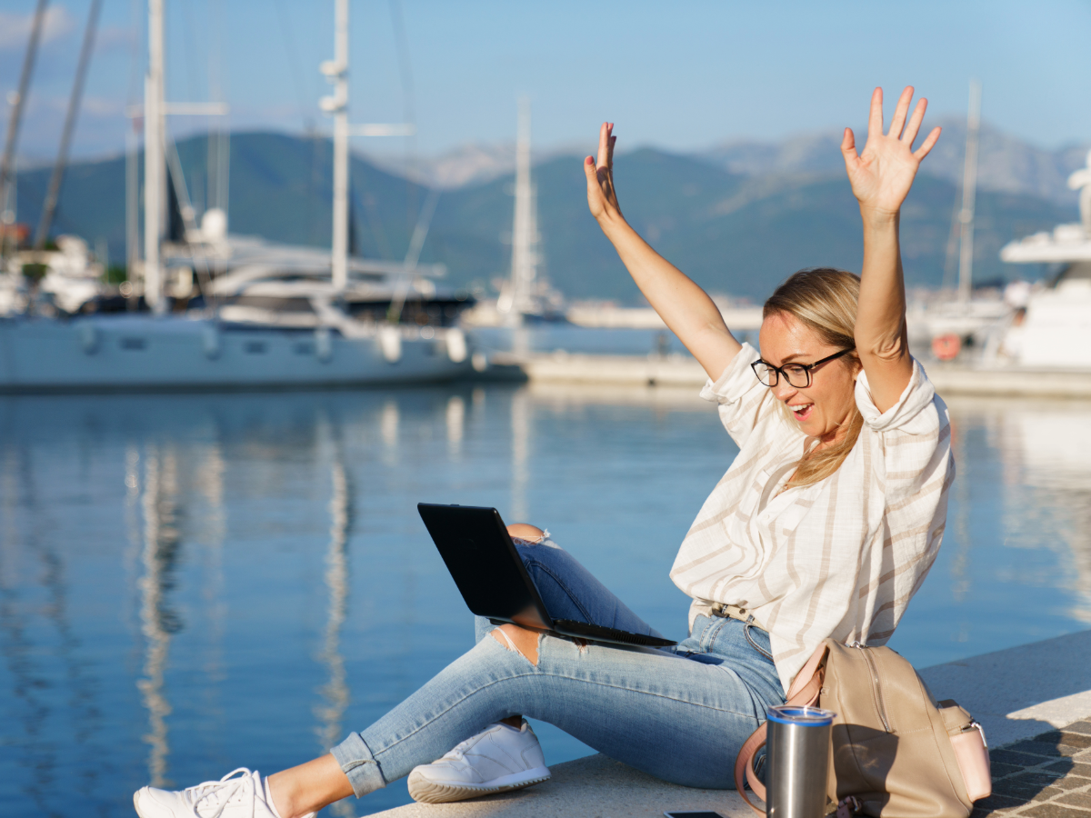 Blogs stock images-66-woman happy with laptop