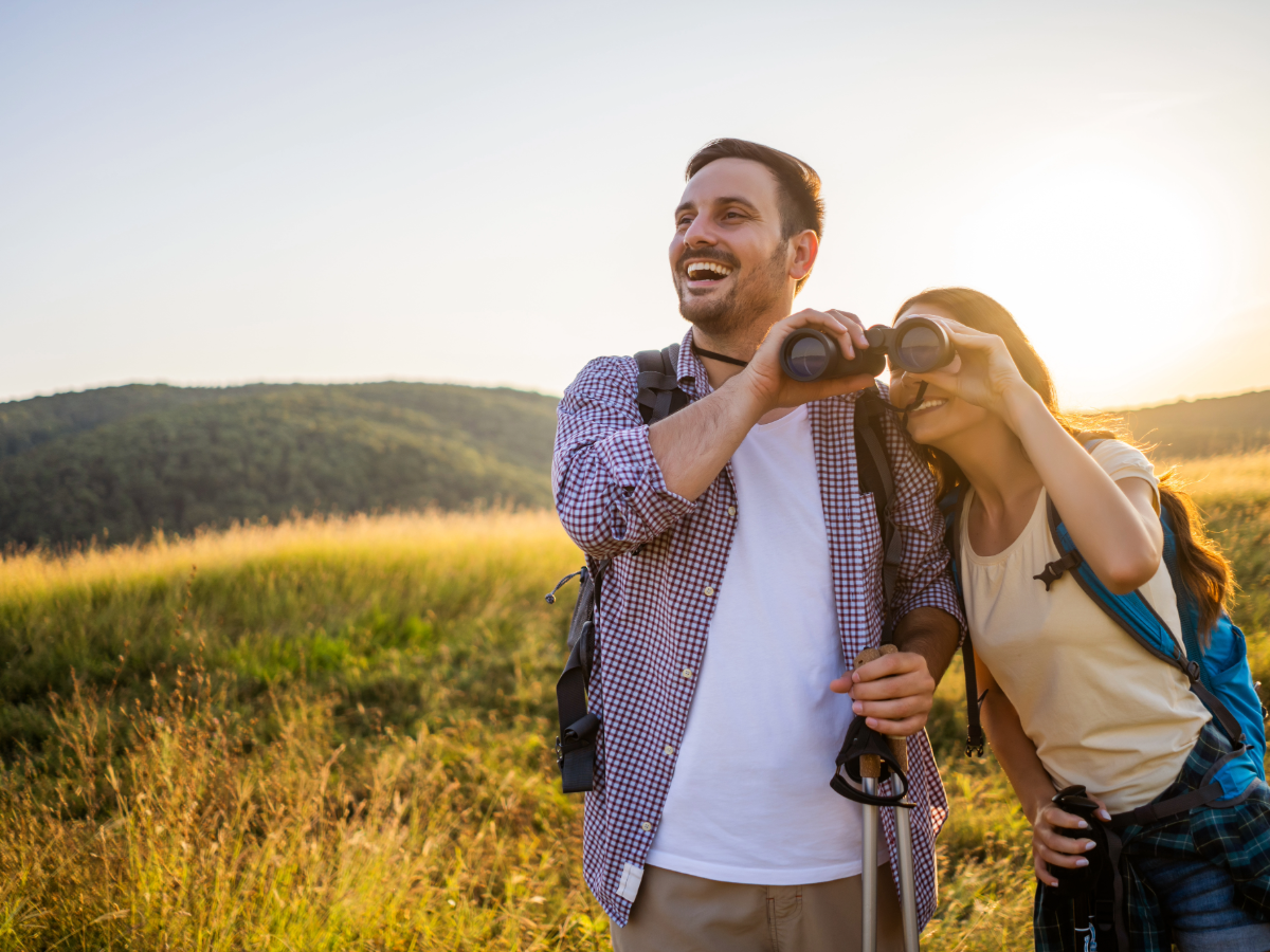 css-39-Couple using binoculars